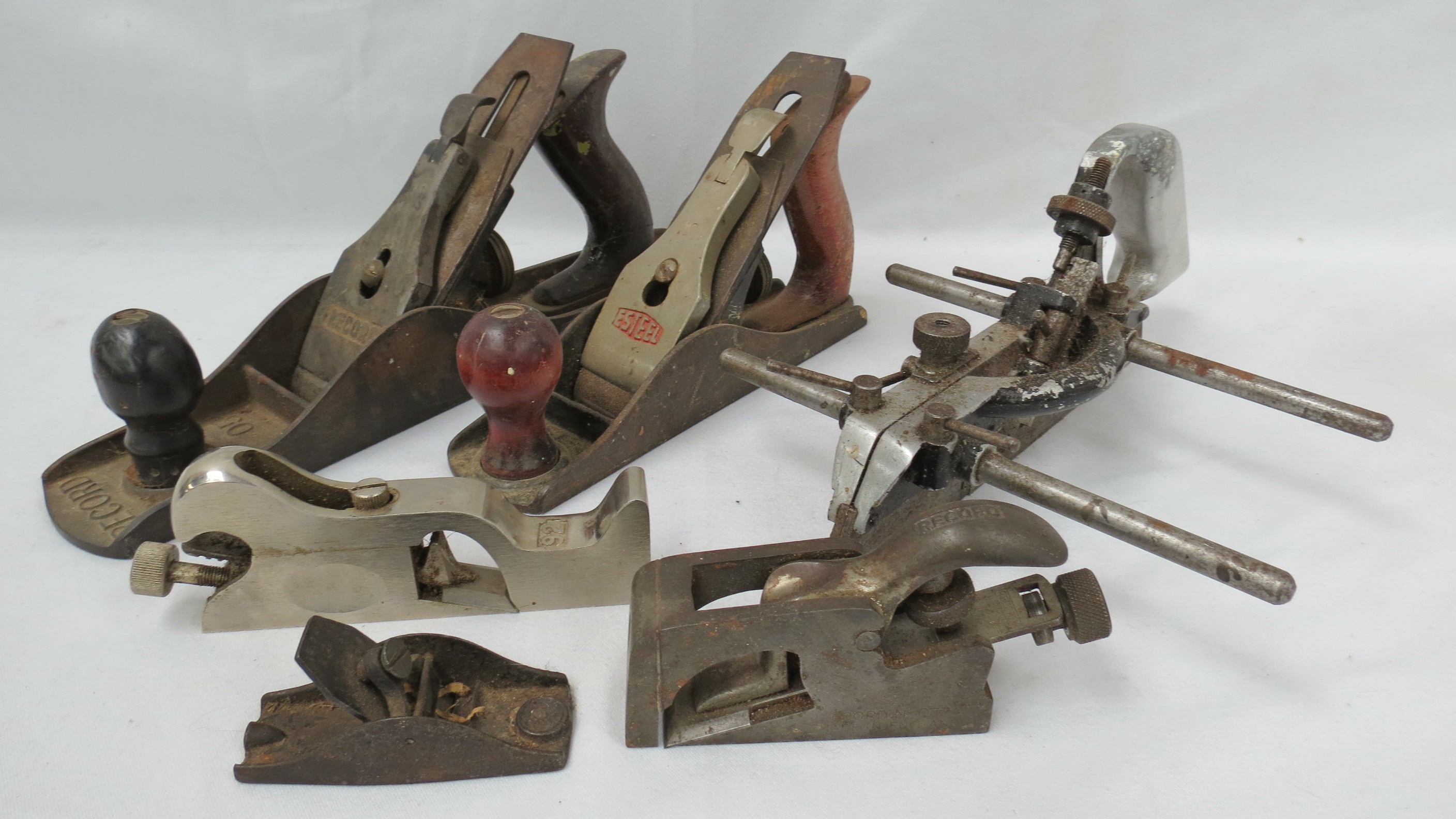 An early 20thC thumb plane, together with a jack plane, smoothing plane, two rebate planes and a