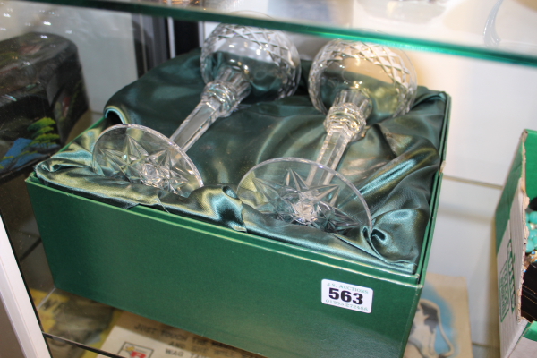 A PAIR OF TYRONE CRYSTAL GLASSES