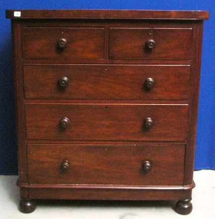 C19th Mahogany Rounded Corner Veneered Chest of 2 short & 3 long graduated drawers on turned bun