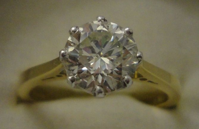 18ct. Gold Solitaire Diamond Ring approx. 1.3 carat, size M 1/2