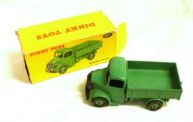DINKY TOYS NO 411, a very good boxed Green Bedford Truck, in a poor dual numbered 25W/411 yellow box
