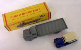 DINKY TOYS DUBLO SERIES NOS 066 AND 067, a mint boxed Grey Bedford Flat Truck, together with an