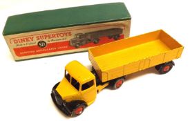 DINKY TOYS NO 521, a good boxed Yellow and Black 521 Bedford Articulated Truck