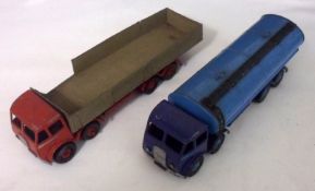 DINKY TOYS (SUPERTOYS) NOS 501 AND 504, two unboxed playworn 1st type Foden 8-wheelers, an unusual