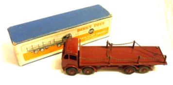 DINKY TOYS (SUPERTOYS) NO 505, a slightly chipped boxed Maroon 2nd Type Foden Flat Truck with chains