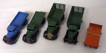 DINKY TOYS 25 SERIES, four Lorries and one Trailer, all in good condition (5)