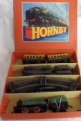 HORNBY “0” GAUGE TRAINS NO M1(P)40015, a good boxed Clockwork M1 Passenger Set including an M1 0-4-0