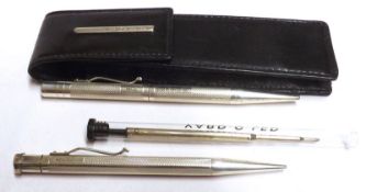 A Cased Pair of Sterling Yard O Led Propelling Pencils and Ballpoint Pen, both with engine-turned