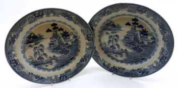 A pair of late 18th/early 19th Century Willow pattern 9” Plates, typically decorated in blue