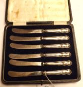 A Cased Set of Six Silver Handled Dessert Knives, Sheffield 1923