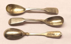 A set of three William IV Mustard Spoons, Fiddle pattern, London 1837, Maker’s Mark possibly SH/