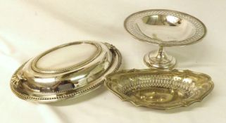 An oval Silver Plated Entrée dish of typical form, decorated with bead detail; together with a