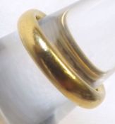 A 22ct Gold Plain Wedding Band (weight approx 5 gm)