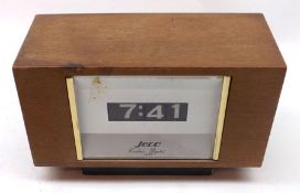 A Vintage Jeco “Cordless Digital” battery powered Mantel Clock, in a light Oak case, height 4 ¾”