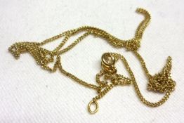 A hallmarked 18ct Gold trace chain, weighing approximately 3gm