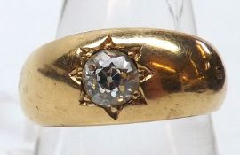 A Gents early 20th Century hallmarked 18ct Gold Ring set with a single old cut Diamond (approx ½ ct)