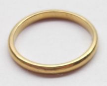 A hallmarked 22ct Gold Wedding Ring, weighing approximately 2 ½ gm