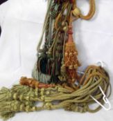 A quantity of late 19th/early 20th Century Curtain Tassels