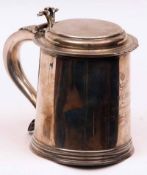 An Edwardian lidded Quart Tankard in 18th Century style of tapering cylindrical form, with reeded