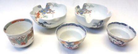 A Collection of various 19th and 20th Century Oriental items: A pair of Bowls with shaped rims of