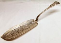 A William IV Fish Slice, double struck Kings pattern with shaped and pierced blade, 12 ½” long,