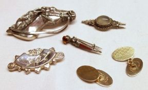 A mixed lot comprising pair of gilt metal engine turned oval Cufflinks, white metal horsehead Brooch