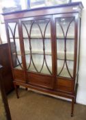 An Edwardian Mahogany Sheraton Revival style China Display Cabinet of typical rectangular form, with