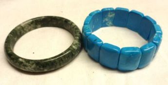 A Turquoise type panelled Bead Bracelet and an Agate Bangle (2)