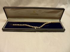 A Mikimoto Cultured Pearl Bracelet with 9ct Gold clasp, approx 17cm long