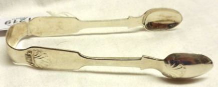 A small pair of Victorian Provincial Sugar Tongs, fiddle and shell pattern, 4 ½” long, Newcastle