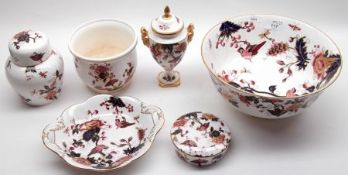 A small Collection of Modern Coalport “Hong Kong” pattern Wares, comprises Covered Ginger Jar,