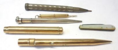 An interesting mixed lot comprising: a 9ct Gold encased Mordan Everpoint Propelling Pencil, 4 ½”
