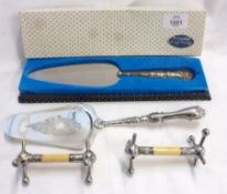 A Mixed Group comprising: boxed Stainless Steel Bladed Pie Server with Kings pattern hallmarked