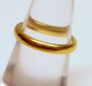 A hallmarked 22ct Gold Plain Wedding Ring, weighing approximately 3 ½ gm