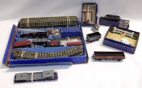 A Hornby Dublo Locomotive Set No EDG 17, Tank Goods Train Set containing a Black Gloss 0-6-2 BR Tank