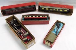 Trix Twin Railway Pullman Saloon Carriage with lights No 599; 2nd Brake Coach with lights; Bogie