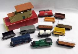 A small quantity of Hornby Dublo items to include: G.P.O. Mail Van Set 2400; small quantity of