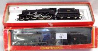 Hornby Railways R-143 BR2-8-0 Locomotive Class 2800, black Tank Locomotive and Tender; together with