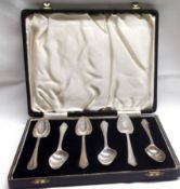 A Cased Set of Six Edward VIII Grapefruit Spoons, Sheffield 1936, Maker’s Mark JE & S, in a silk and