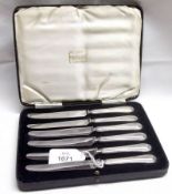 A Cased Set of Six Silver-handled Tea Knives, Sheffield 1963, Maker’s Mark CHH, in a silk and