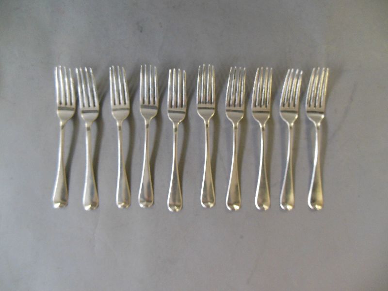 Set of 10 George IV O.E.P. table forks.London 1828. Maker: W.B. Weight 13ozs