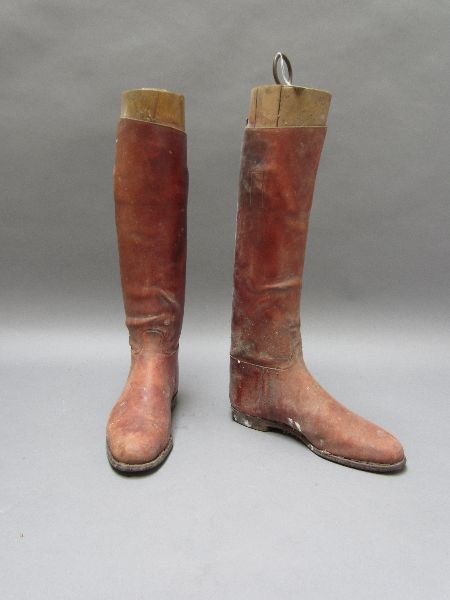 Brown leather riding boots with wooden trees