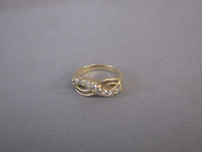 14ct gold diamond set ring size L