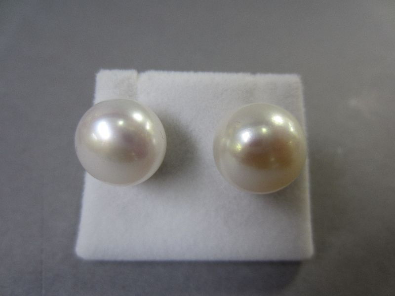 12mm Button Fresh Water Pearl Studs 14ct fittings
