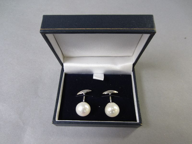 Pair of 14mm Pearl and silver cufflinks