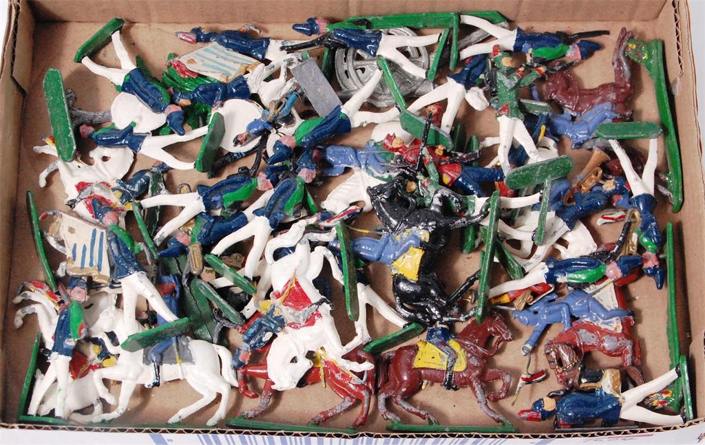 Tray of assorted lead and white metal Napoleonic figures to include marching band, cavalry, gunman