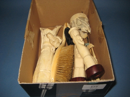 Small quantity of various bone and ivory vases, figures etc.