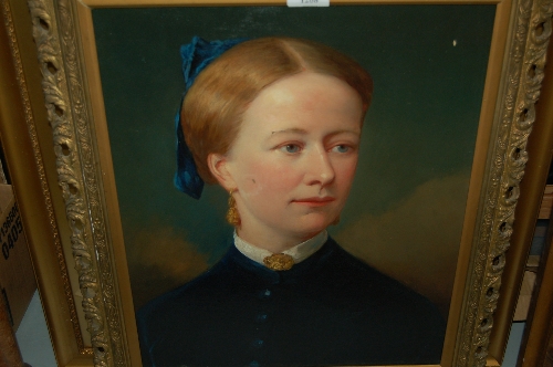 Attributed to Thomas Alfred Jones, oil on canvas, portrait of Mrs Kilkelly, 20ins x 16ins, gilt