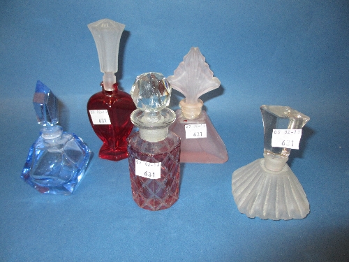 Small Art Deco blue glass perfume bottle, together with four other perfume bottles (a/f)