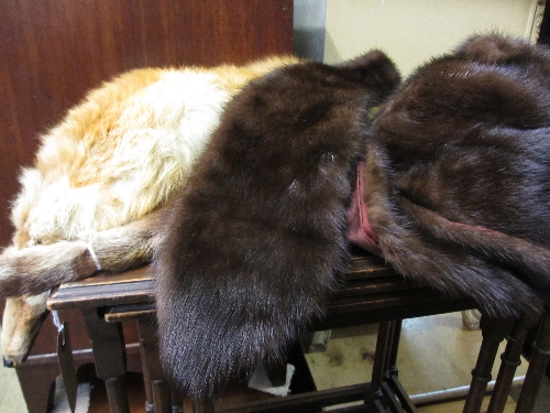 Marshall and Snelgrove mink fur hat, similar scarf and a fox fur